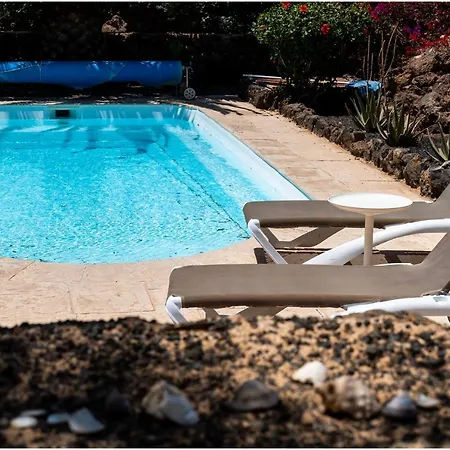 Villa-mayo - Peaceful Paradise: Dream Vacation Lajares