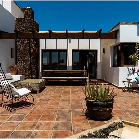 Villa Villa-mayo - Peaceful Paradise: Dream Vacation Lajares