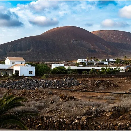 Villa-mayo - Peaceful Paradise: Dream Vacation Villa Lajares